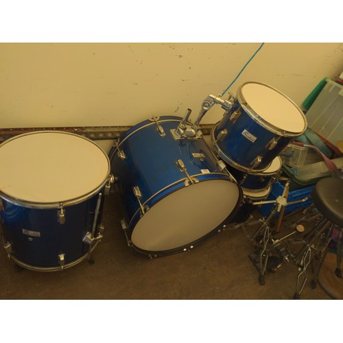 176 - Boston drum kit