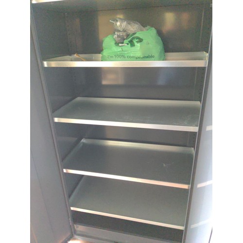 200 - Lockable 2 door metal 5 shelf storage cupboard, with key. W90cm D48cm H180cm