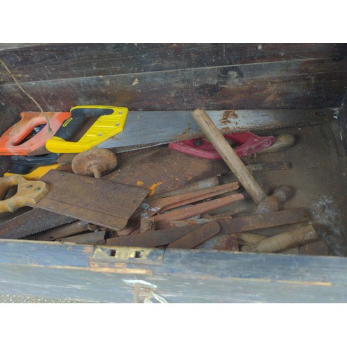 45 - Vintage pine tool chest with tool contents. W78cm