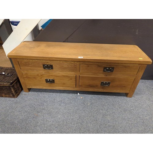 762 - Roseland low 4 drawer unit. 121cm long x 35cm deep x 45cm high.