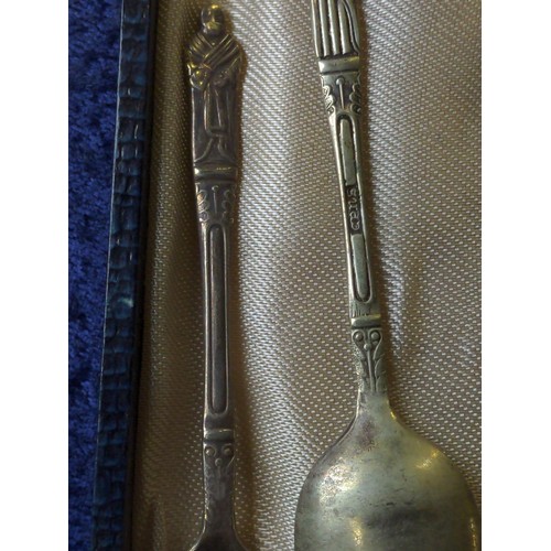 518 - Assorted silverplated ware inc. cased teaspoons, tea set etc.