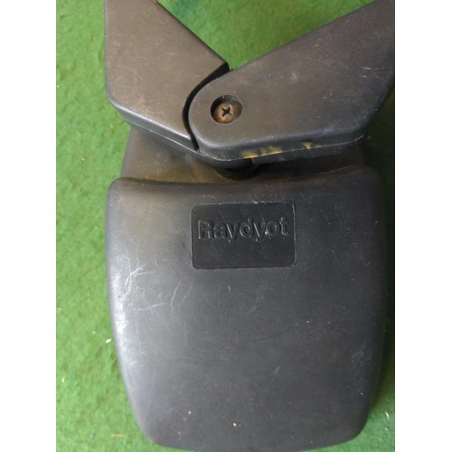 282 - Towing mirrors plus Evojet station 0902 draining tank