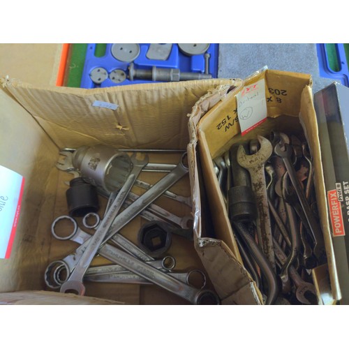 318 - 3 boxes of organised sockets & spanners (Britool, Stahlwille & unmarked misc.) together with... 