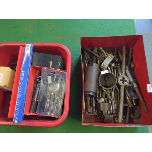 324 - Large quantity of tap & die bits & sets, and HSS drill bits & threading tools