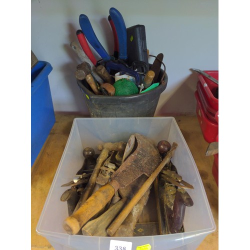 338 - Box & bucket of hand tools. Inc. Bailey & Record No.5 planes, Billhooks etc