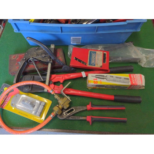 342 - Box of hand tools, mostly nips, pliers, bit tools, ratchet driver, snips etc. Mostly good condition.