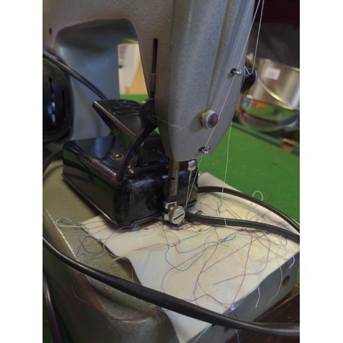 374 - Singer EX143018 sewing machine with lead and pedal.