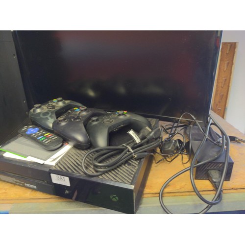 381 - X Box One console HDMI, curved Samsung 22.5