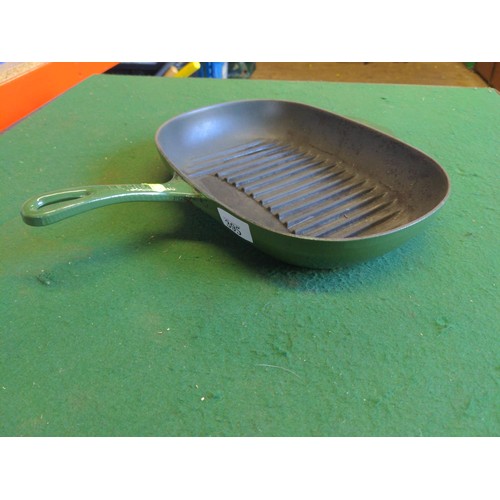 395 - Green La Creuset oval skillet pan overall 33 X 39 cm