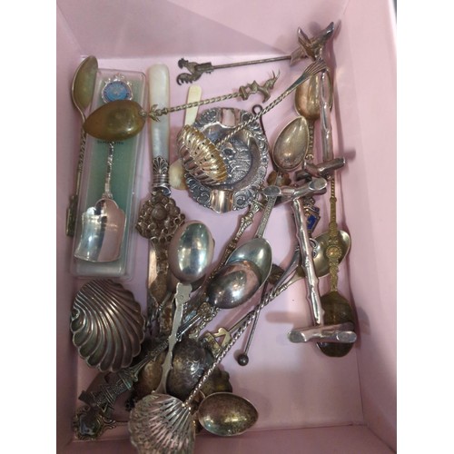 658 - Collection of mostly silver plated flatware