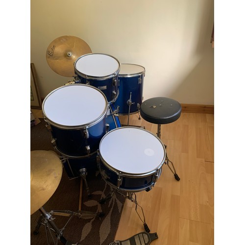 176 - Boston drum kit