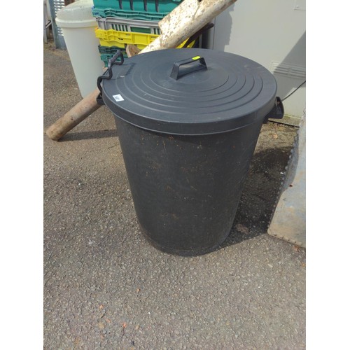 140 - Black plastic bin with lid