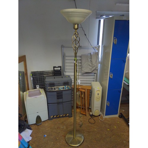 161 - Brass effect standard lamp with glass shade. H 171 cm 