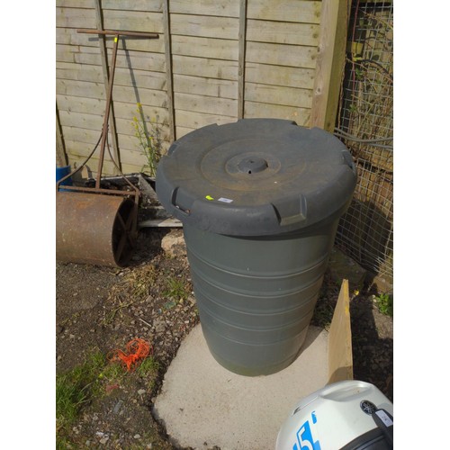 29 - Garden composting bin