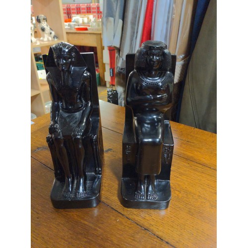 502 - Pair of Egyptian themed book ends ht. 24cm