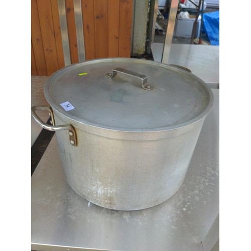 54 - Very large cook pot with lid. H31cm D48cm