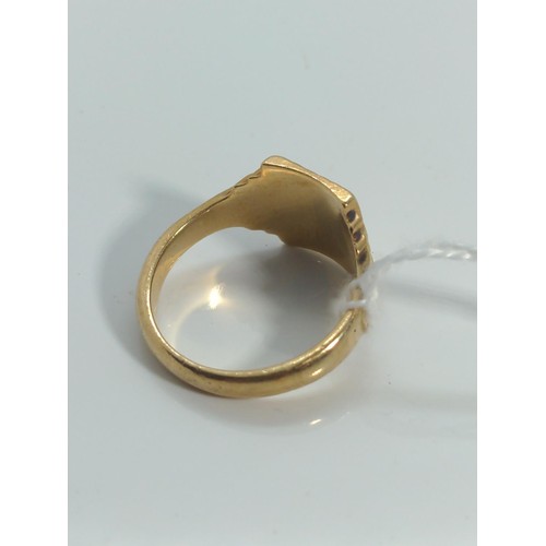 634 - 9ct gold signet ring, with sunburst design and engraved intials, size T, 5.8 grams