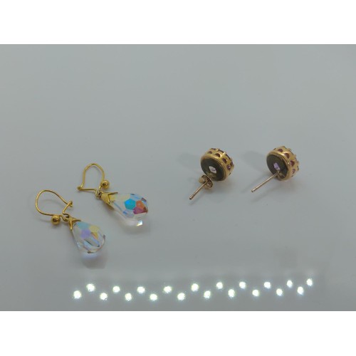 643 - Two pairs of 9ct gold and coloured stone set earrings, gross weight 5.34, one butterfly deficient