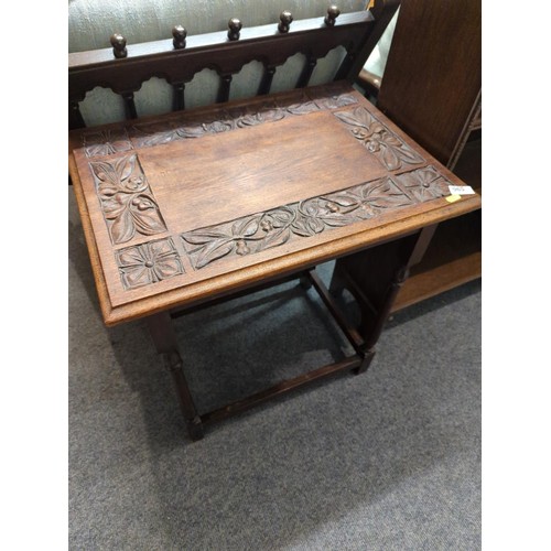 965 - Oak occasional table with engraved top. W61D45H67 cm