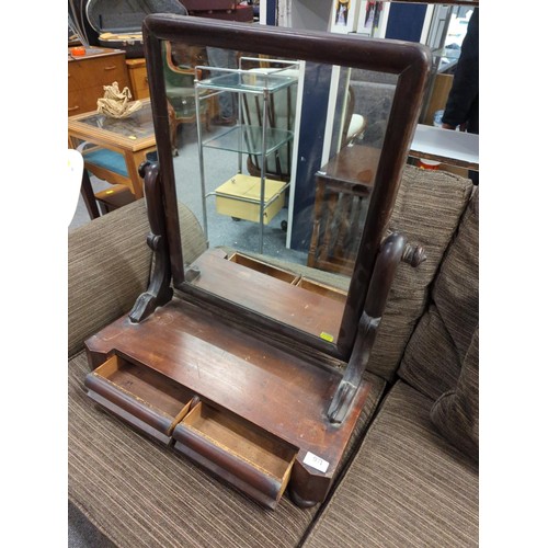 971 - Mahogany dressing table mirror with two drawers to base.