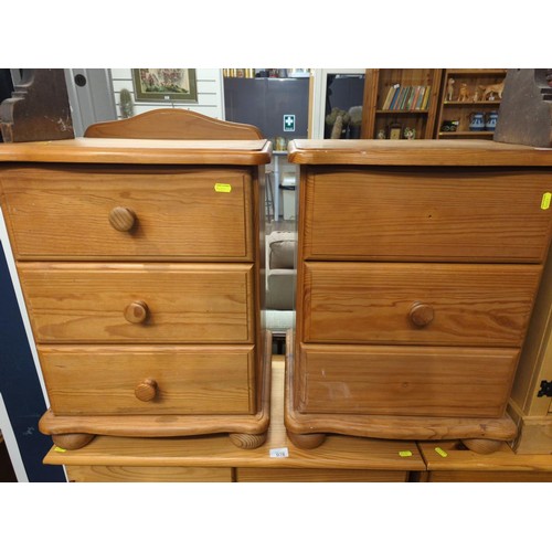 977 - Two three drawer pine bedside cabinets