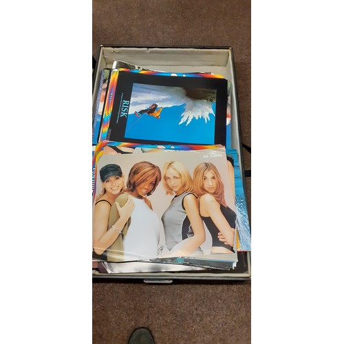 427 - Large wheeled portfolio case full of poster prints inc. 1990s cartoons, pop etc., portfolio 107 x 70... 