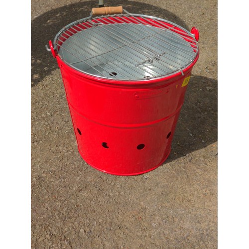 108 - Bucket BBQ, appears unused.