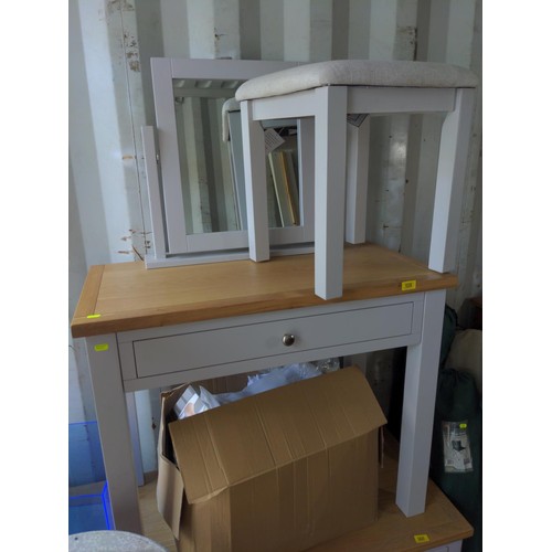 159 - Contemporary dressing table, with stool & mirror. W90cm D46cm H75cm