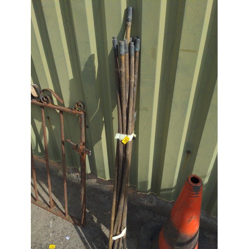 15 - Set of drain-clearing rods