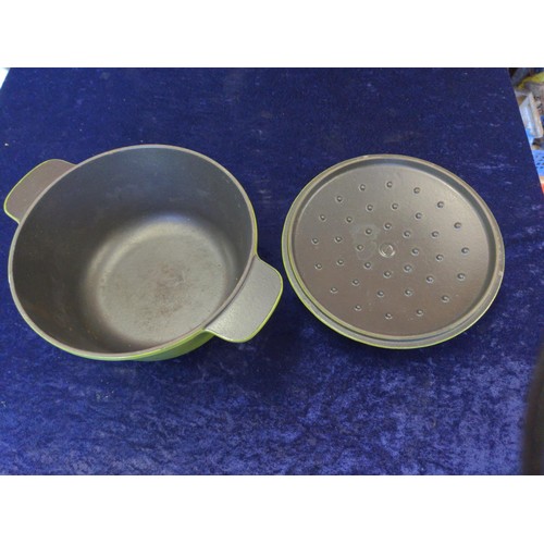 190 - French, cast iron enamelled casserole pot with lid in good order.