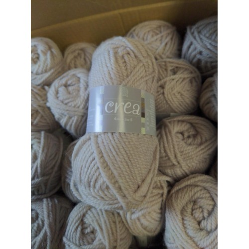 203 - 50 balls of Impasto pepper yarn.