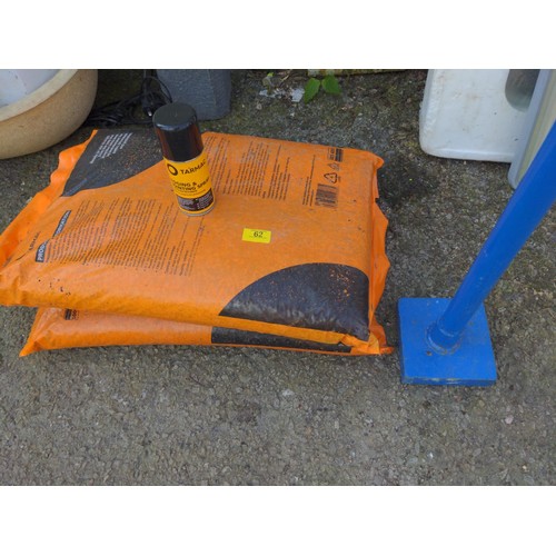 62 - 2 bags of Macadam, a tarmac tamp & tarmac jointing spray 