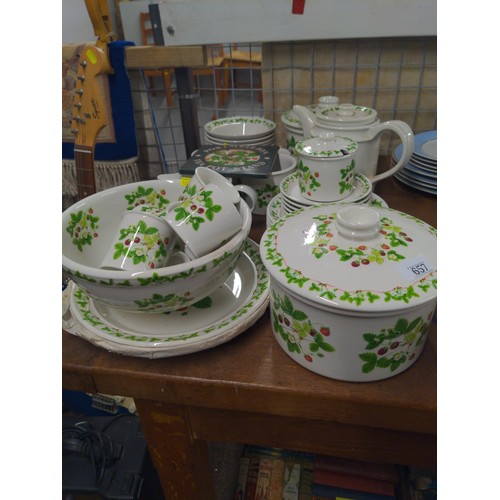 657 - Portmeirion Summer Strawberries tea pot, 6 coffee cups two tureens, salad bowl, plates, bowls etc.