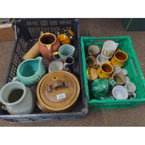 674 - Five pieces of studio pottery stoneware and other assorted ceramics plus another green crate of ston... 