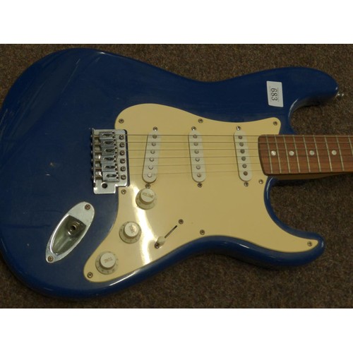 683 - Squire Fender Bullet Stratocaster electric guitar plus Sound King Amp 20 W Model SKAK20BA