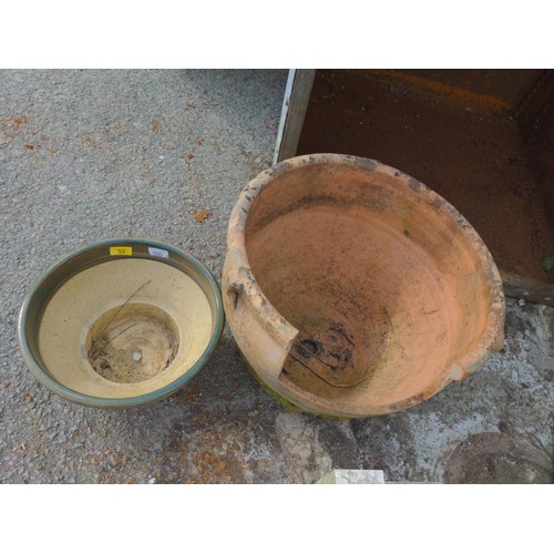 83 - Glazed pot & large terracotta pot with cutout side (H36cm)