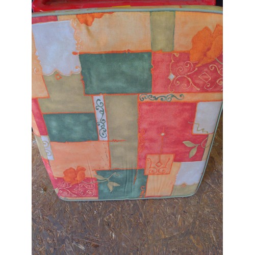 281 - Set of 6 seat cushions. 53cm x 46cm