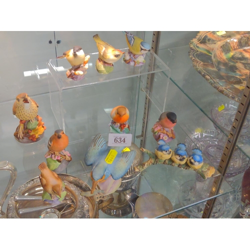 634 - Collection of mostly Royal Worcester garden birds, kingfishers, tits, robin, thrush, wren etc, 