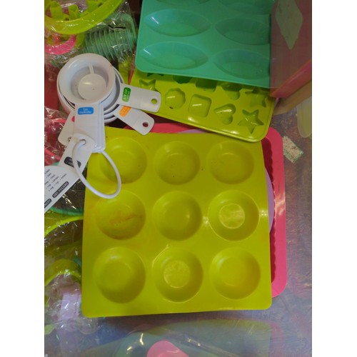 287 - Silicone baking moulds 