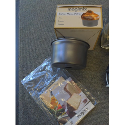 274 - Magimix Cuisine system 5200XL food processor with attachments