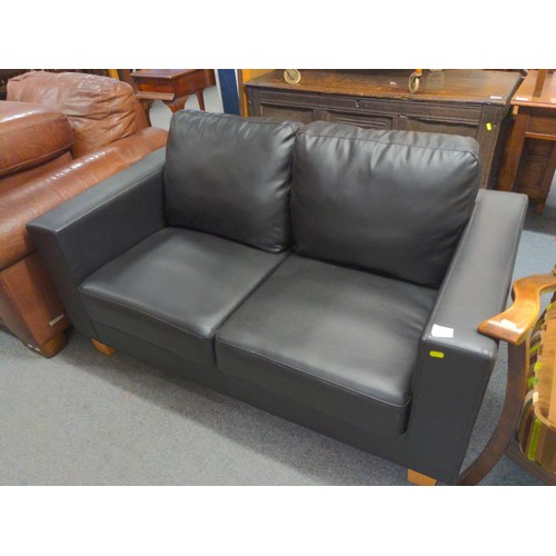 882 - Modern leatherette two seater sofa W137 x D72 x H75cm