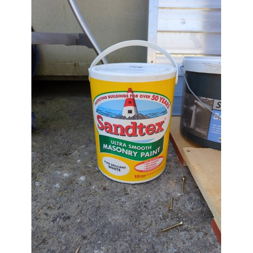 131A - Full 5L pot of Santex masonry paint, in brilliant white