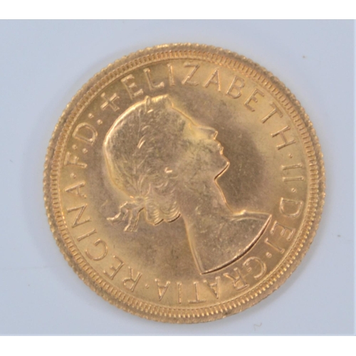 27 - 1967 Elizabeth II (Young Head) full sovereign