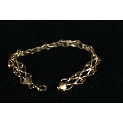 208 - 9ct gold bracelet, circumference 185mm, gross weight 4.6 grams