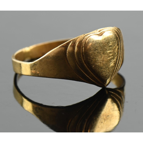 219 - Small 18ct gold signet ring of heart-shaped design, size F, 1.2 grams