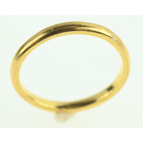 222 - 22ct band ring, size Q,  3.51 grams