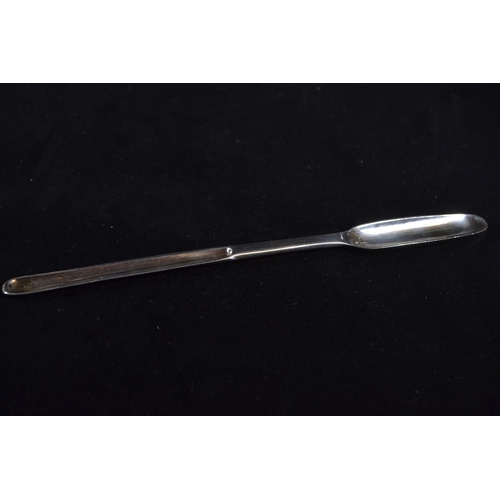 305 - Queen Anne silver marrow scoop, maker's mark indistinct, London 1707, length 20cm, 42 grams