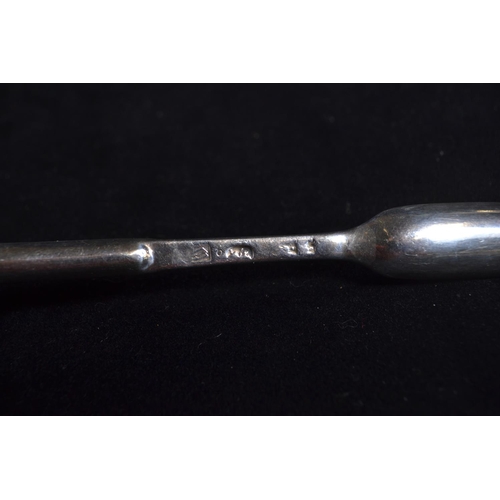 305 - Queen Anne silver marrow scoop, maker's mark indistinct, London 1707, length 20cm, 42 grams