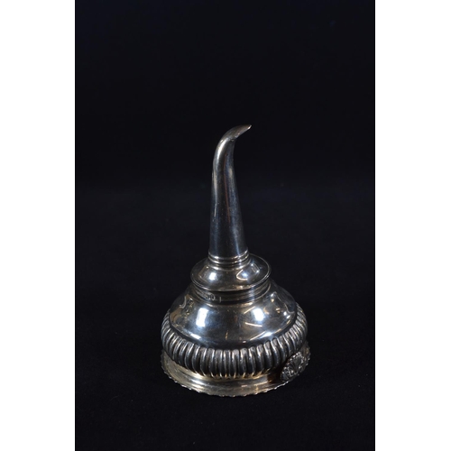 307 - George IV silver wine funnel, John, Henry & Charles Lias, London 1833, of two sections, overall ... 