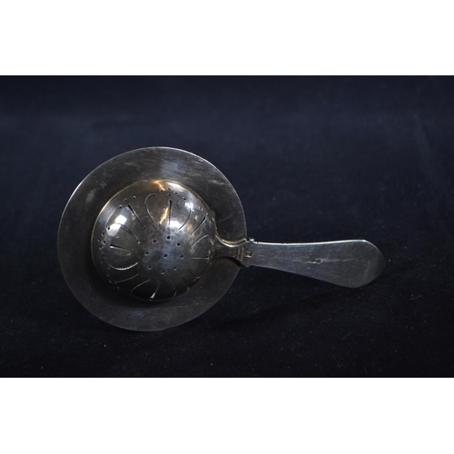 312 - Georg Jensen Ltd Denmark 'Continental (Antik)' pattern tea strainer, import marks for London 1932, l... 